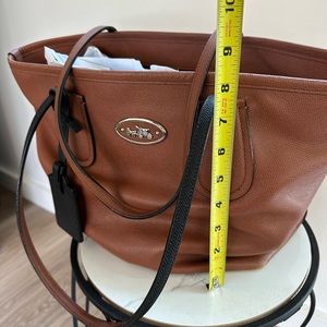 Coach Bag, Brown shoulder straps